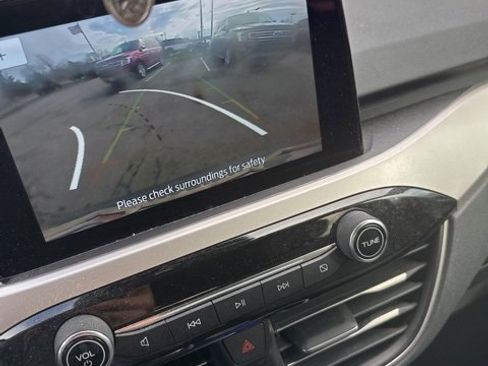 Used 2020 Ford Escape SE image 8