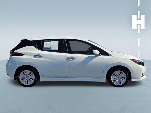 Used 2025 Nissan Leaf S FWD image 3