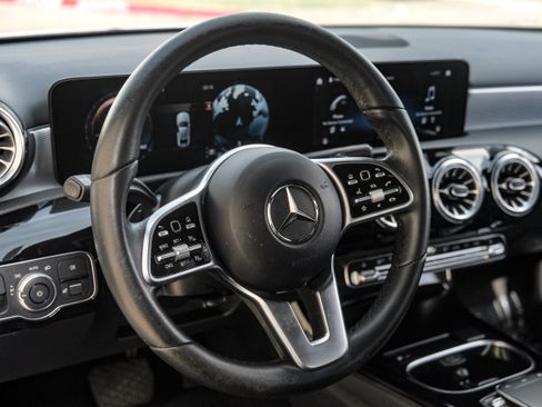 Used 2022 Mercedes-Benz A 220 image 15