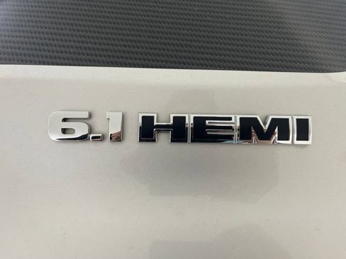 Used 2009 Dodge Challenger SRT8 w/ SRT Option Group II RWD image 44