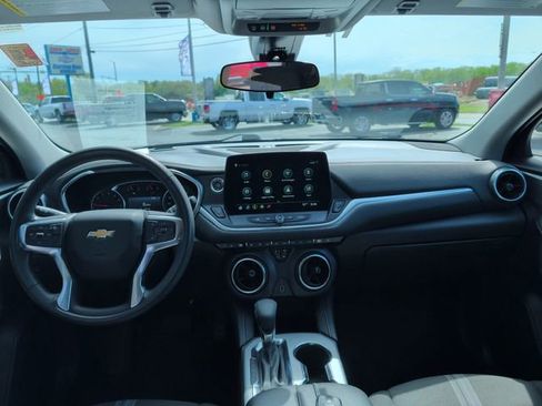 Certified 2025 Chevrolet Blazer LT AWD/4WD image 18