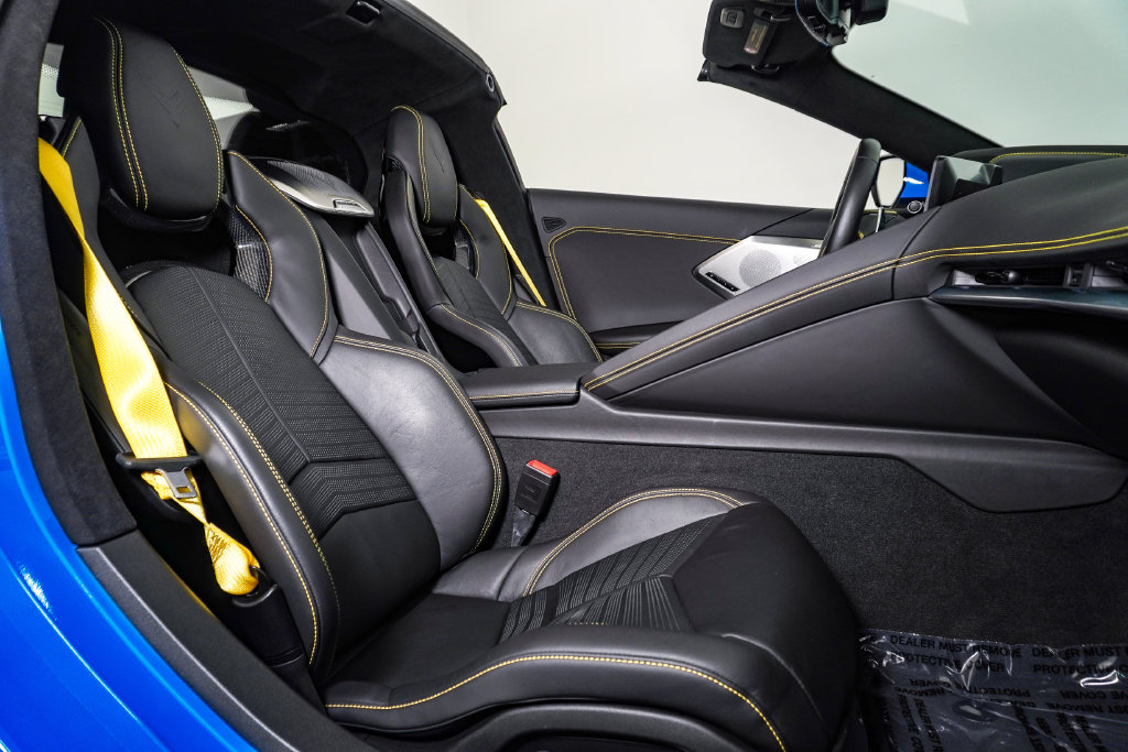 Used 2021 Chevrolet Corvette Stingray Premium Cpe w/ Z51 Performance Package RWD image 17