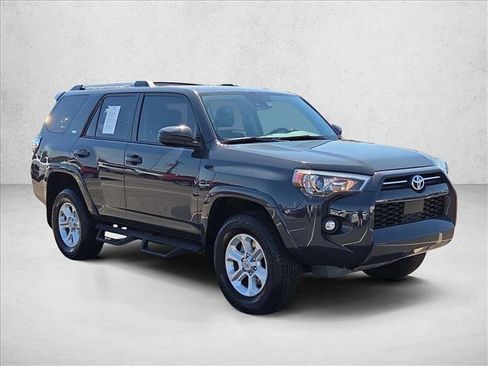 Used 2024 Toyota 4Runner SR5 AWD/4WD image 3