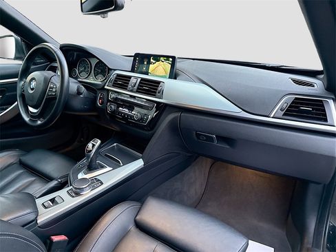 Used 2018 BMW 430i Convertible w/ Premium Package image 30