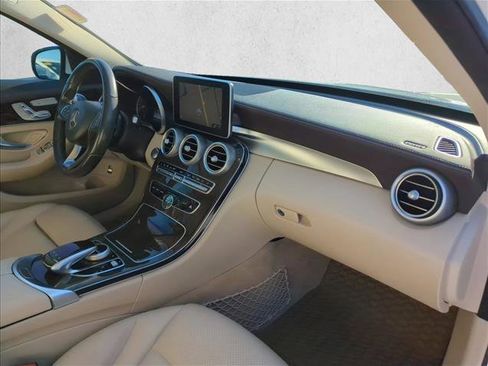Used 2016 Mercedes-Benz C 300 4MATIC Sedan image 24