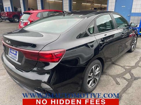 Used 2023 Kia Forte LXS FWD image 3