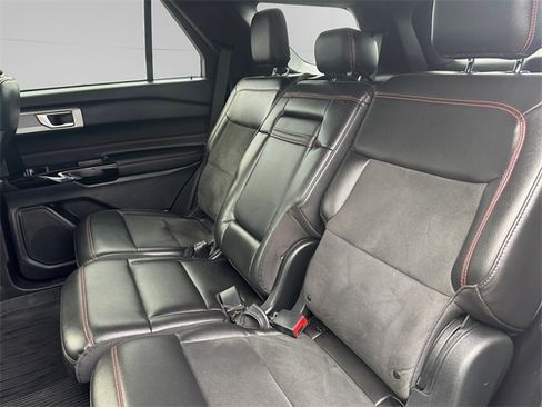Used 2022 Ford Explorer ST-Line image 13