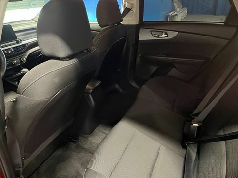 Used 2021 Kia Forte LXS FWD image 17