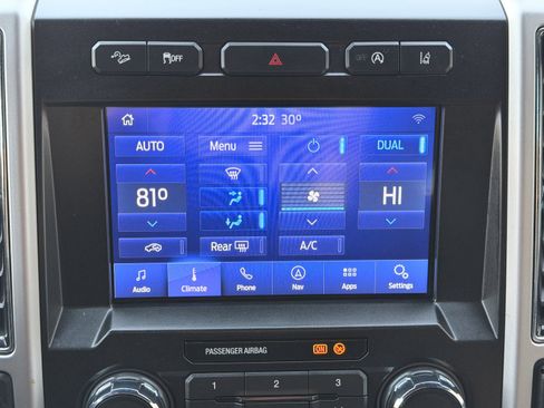 Used 2020 Ford F150 Lariat image 37