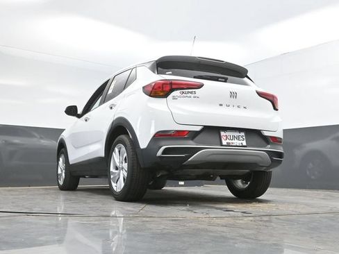 Used 2025 Buick Encore GX Preferred AWD/4WD image 51