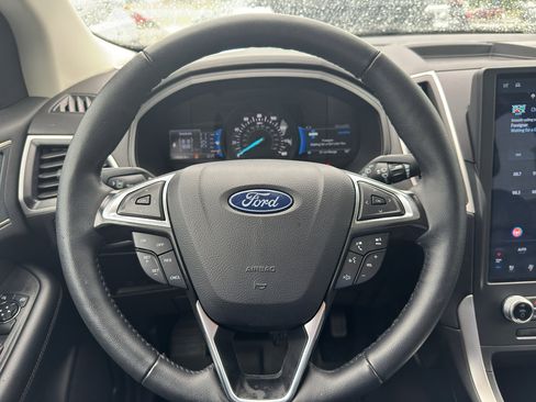 Used 2024 Ford Edge SEL w/ Convenience Package AWD/4WD image 16