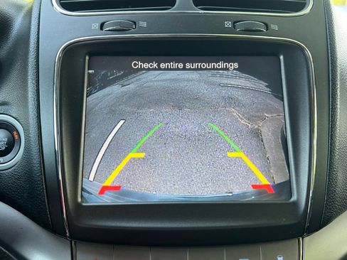 Used 2020 Dodge Journey Crossroad FWD image 28