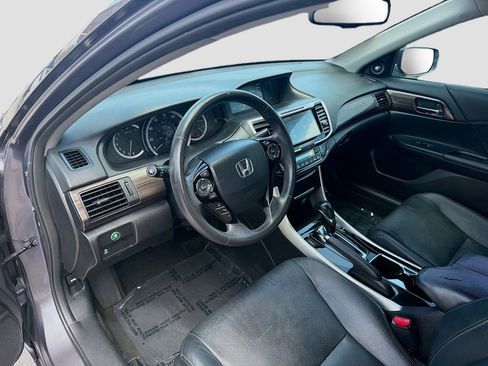 Used 2016 Honda Accord EX-L image 9