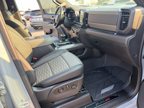 Used 2025 Chevrolet Silverado 1500 ZR2 w/ Technology Package AWD/4WD image 27