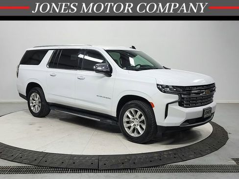 Used 2023 Chevrolet Suburban Premier RWD image 1