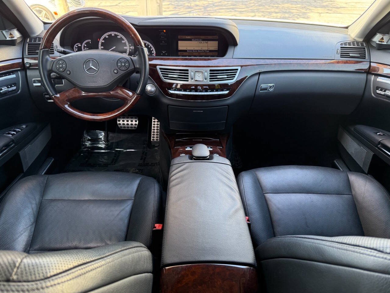 Used 2011 Mercedes-Benz S 550 image 30