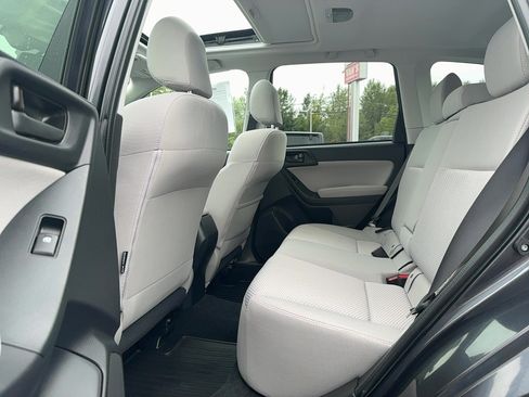 Used 2015 Subaru Forester 2.5i Premium AWD/4WD image 11