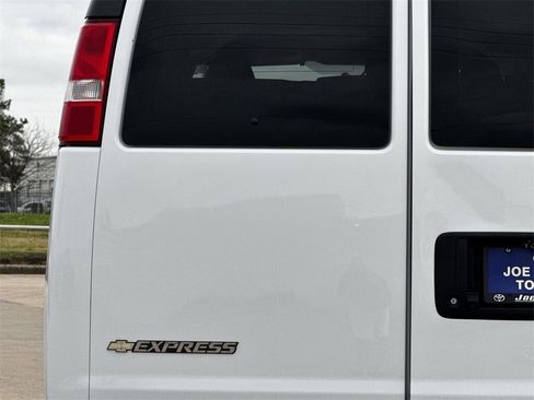 Used 2023 Chevrolet Express 3500 LS image 10