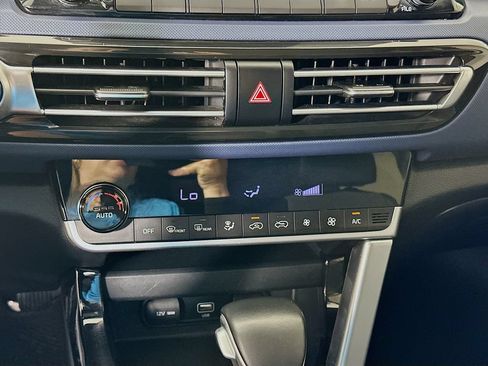 Used 2022 Kia Seltos S FWD image 16