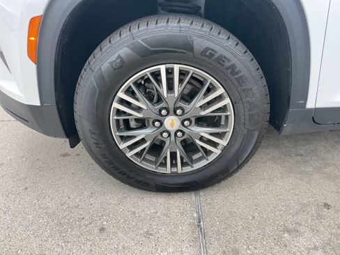 Used 2024 Chevrolet Traverse LT w/ LPO, Floor Liner Package FWD image 49