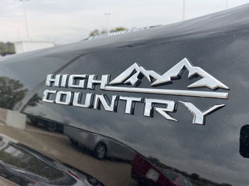 Used 2025 Chevrolet Silverado 2500 High Country w/ Technology Package image 65
