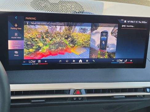 Certified 2026 BMW iX xDrive45 w/ Premium Package AWD/4WD image 27