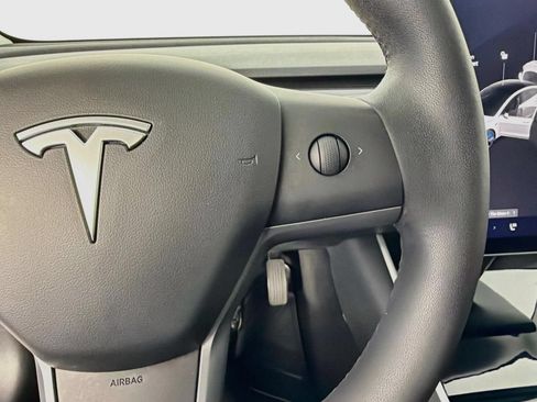 Used 2020 Tesla Model 3 Standard Range Plus RWD image 47