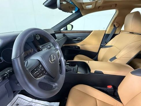 Certified 2025 Lexus ES 350 w/ Premium Package FWD image 14
