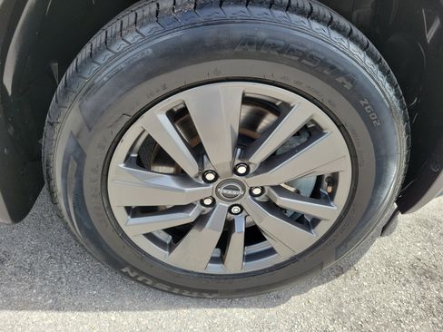Used 2022 Nissan Pathfinder SV FWD image 28