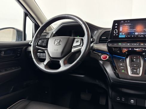 Used 2025 Honda Odyssey Touring image 29