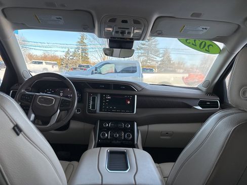 Used 2023 GMC Yukon XL Denali w/ Advanced Technology Package image 33