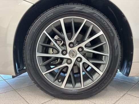 Used 2016 Lexus ES 350 350 LUXURY/SAFETY+/SMART CRUIS w/ Luxury Package w/Wood Trim image 6