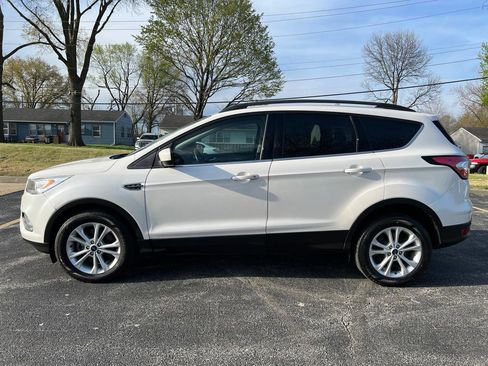 Used 2018 Ford Escape SEL AWD/4WD image 2