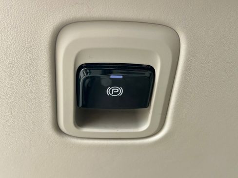 Used 2023 Maserati Grecale GT AWD/4WD image 22