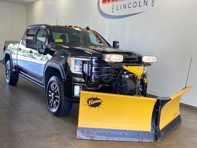Used 2022 GMC Sierra 2500 AT4 w/ Gooseneck/5TH Wheel Package AWD/4WD image 2