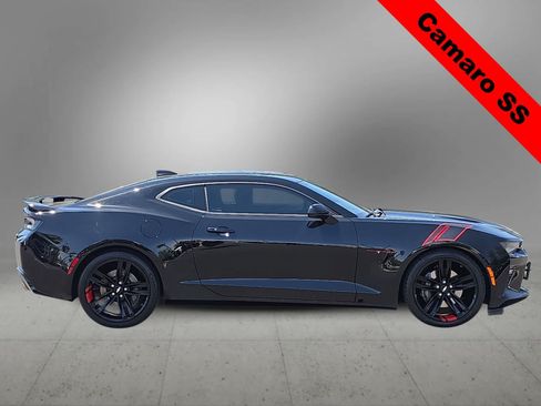 Used 2018 Chevrolet Camaro SS w/ Redline Edition RWD image 9