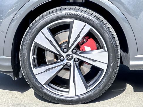 New 2025 Audi SQ5 Premium Plus image 25