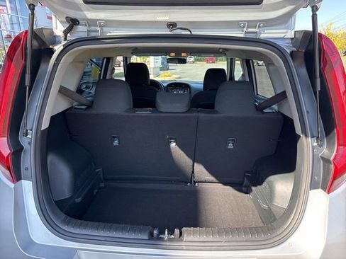 Used 2021 Kia Soul LX image 16