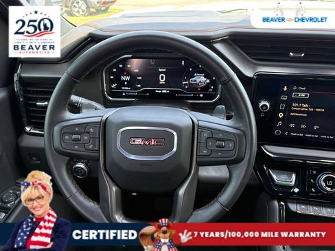 Used 2025 GMC Sierra 1500 AT4 w/ AT4 Premium Package AWD/4WD image 18
