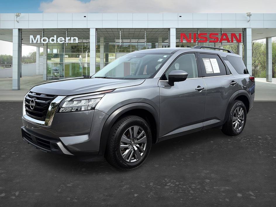 Certified 2025 Nissan Pathfinder SV FWD image 1