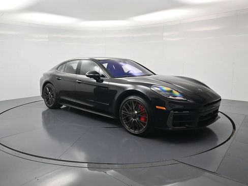 Certified 2025 Porsche Panamera Turbo AWD/4WD image 36