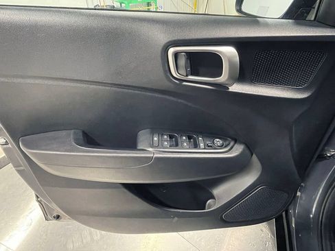 Used 2023 Hyundai Venue SEL w/ Cargo Package FWD image 17