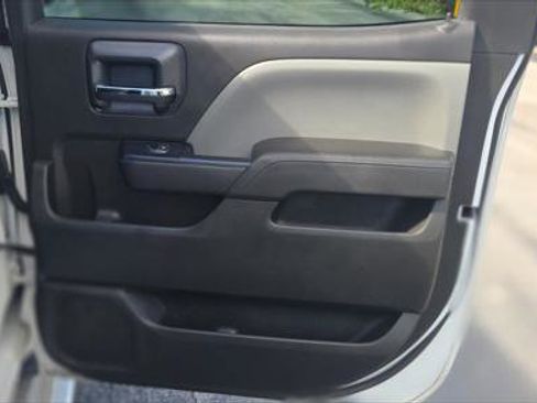 Used 2018 GMC Sierra 1500 2WD Crew Cab image 19