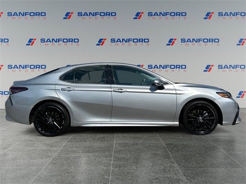 Used 2023 Toyota Camry XSE image 6