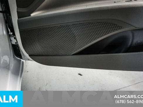 Used 2025 Hyundai Elantra SE image 40