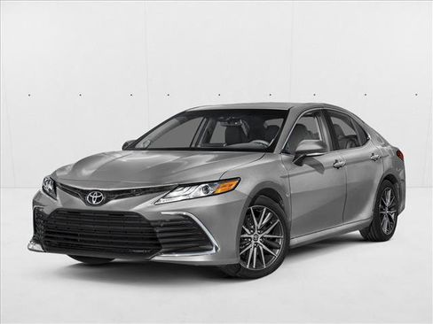 Used 2023 Toyota Camry XLE w/ Navigation Package image 1