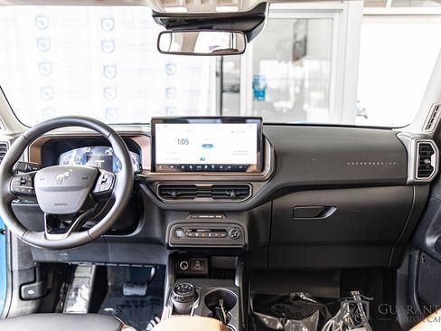 Used 2025 Ford Bronco Sport Outer Banks w/ Outer Banks Tech Package+ image 35