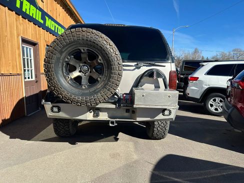 Used 2004 GMC Yukon SLE image 7