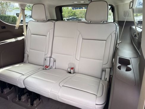 Used 2022 GMC Yukon XL Denali RWD image 7