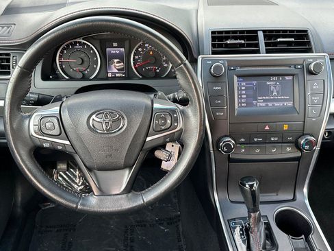 Used 2017 Toyota Camry SE image 14
